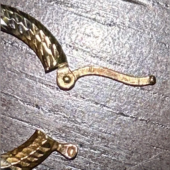 **FLASH SALE** 14K Gold Tri-color Earrings - Picture 6 of 7